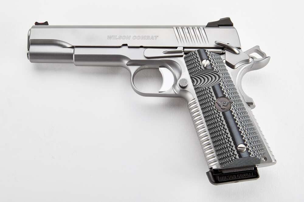 Handguns Wilson Combat ACP 45ACP ACP 45ACP 5" 8+1 SS AMBI • ACP-FS-45A-SS • Model: ACP